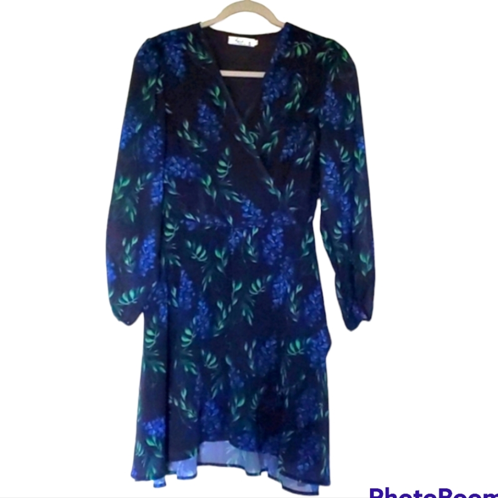 NWOT. Fashion Floral Dress